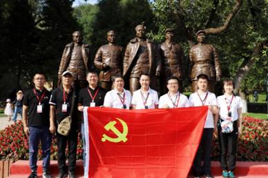 黨委參觀棗園
